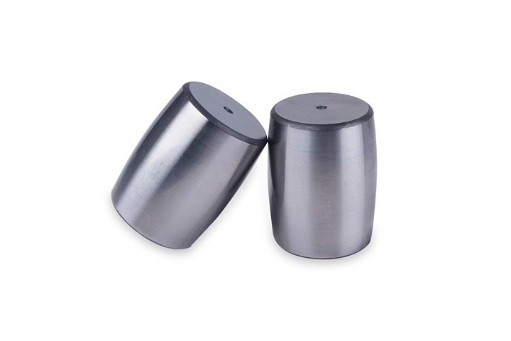 spherical rollers stacked together